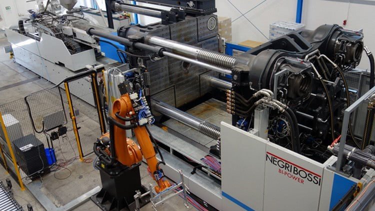 MB Spritzgusstechnik chooses again Negri Bossi Injection Moulding Technology
