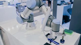 Coboty Universal Robots n