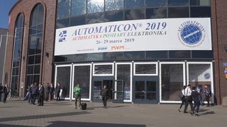 Roboty na targach Automat