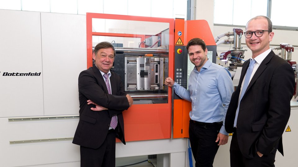 New hot runner technical center from Wittmann Battenfeld