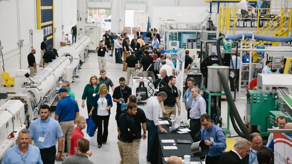 KraussMaffei brings together all-round expertise for foamed components 