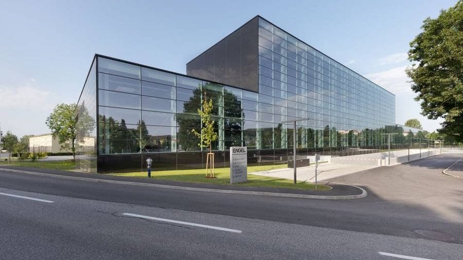 New Engel technology centre makes the smart factory a tangible experience