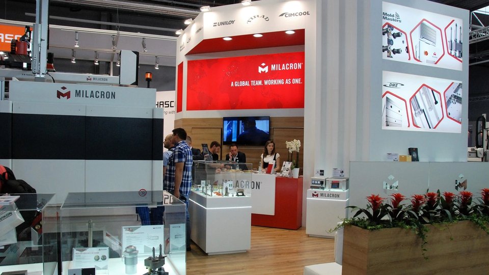 Hillenbrand to acquire Milacron Holdings Corp. 