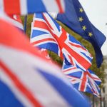 "Twardy" brexit zrani...