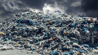 Can the global plastic wa