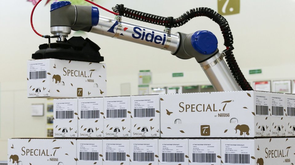 Coboty Sidel automatyzują produkcję w zakładzie Nestlé 