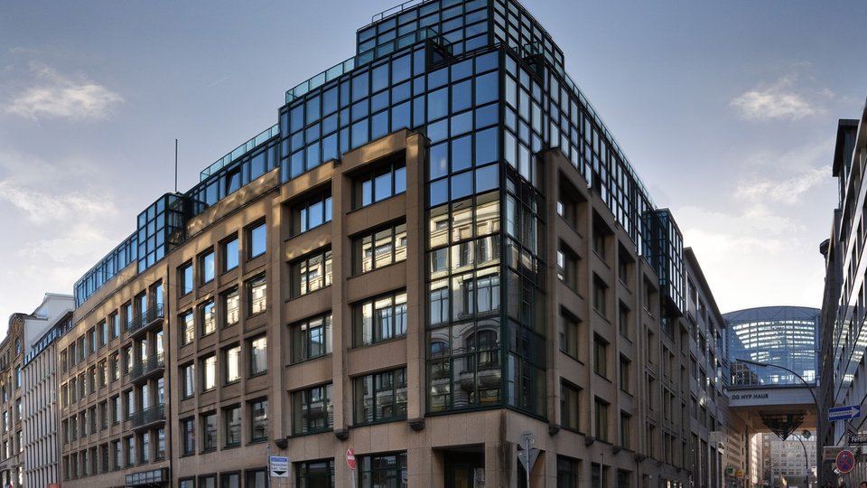 Biesterfeld acquires distribution rights from DuPont for Selar PA polyamide