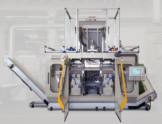 Bekum demonstrates its "Tandem Blow" process