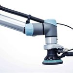  Universal Robots...