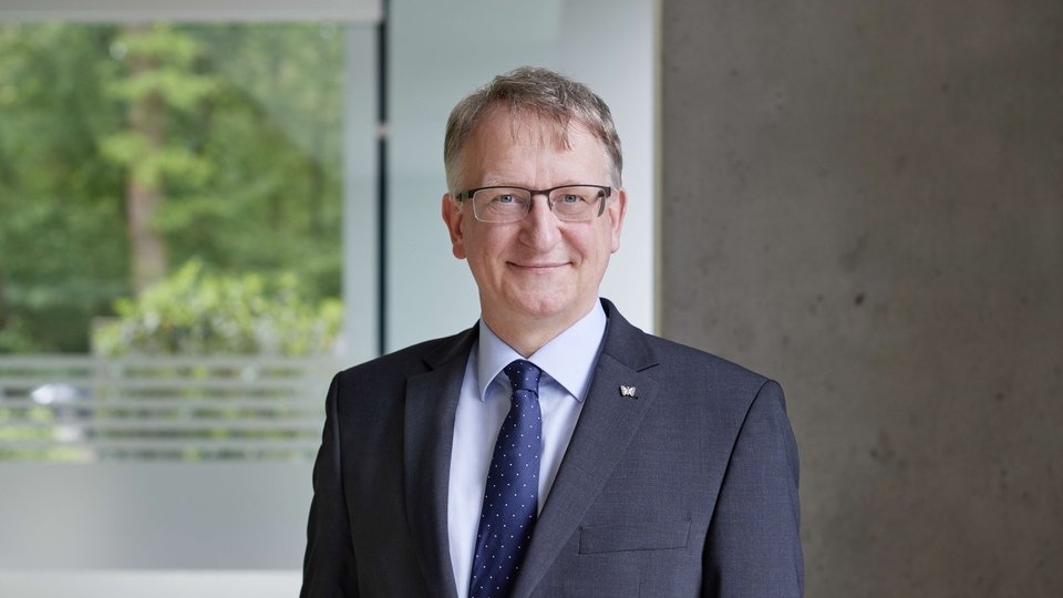 Dr. Jörg Wissdorf as new member of the executive board at Sikora