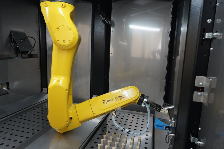 robot-hands-out-test-kit-to-the-outside