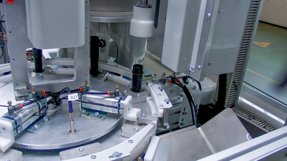 Roboty TMA przyspieszą produkcję testów na COVID-19