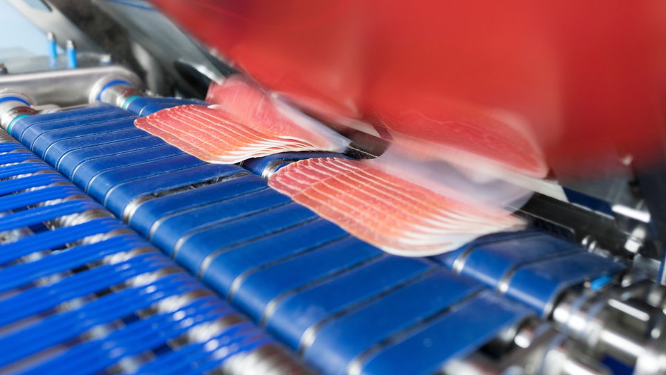 Tailor-made GEA process line for Spanish producer of serrano ham and sausages