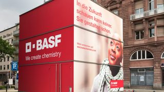 BASF wylicza ślad...