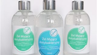Etykiety z lakierem antyb