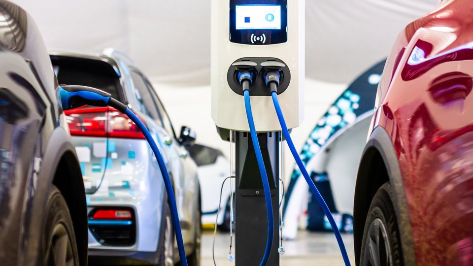 Samochody elektryczne a sprawa polska