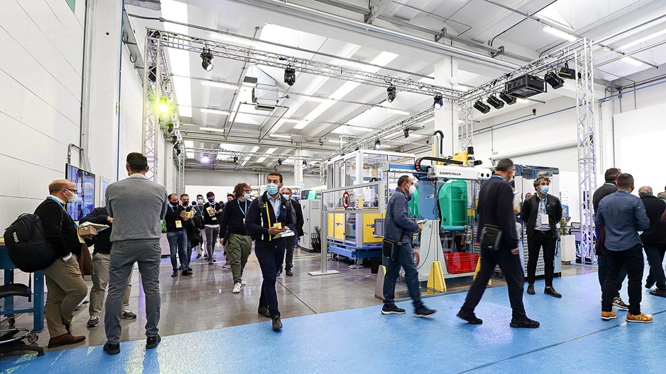 Innovative oackaging applications partnered with Arburg