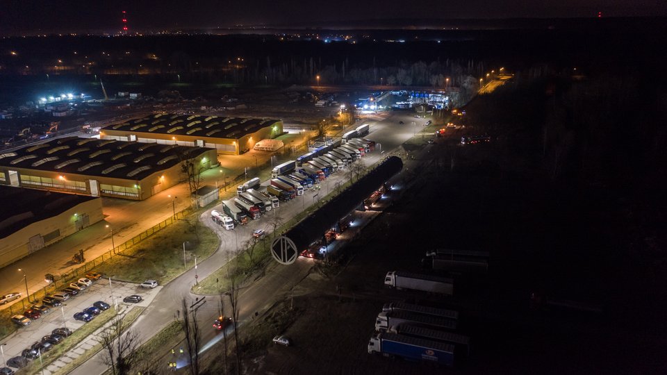 Jedno z kluczowych urządzeń instalacji Polimery Police już na placu budowy