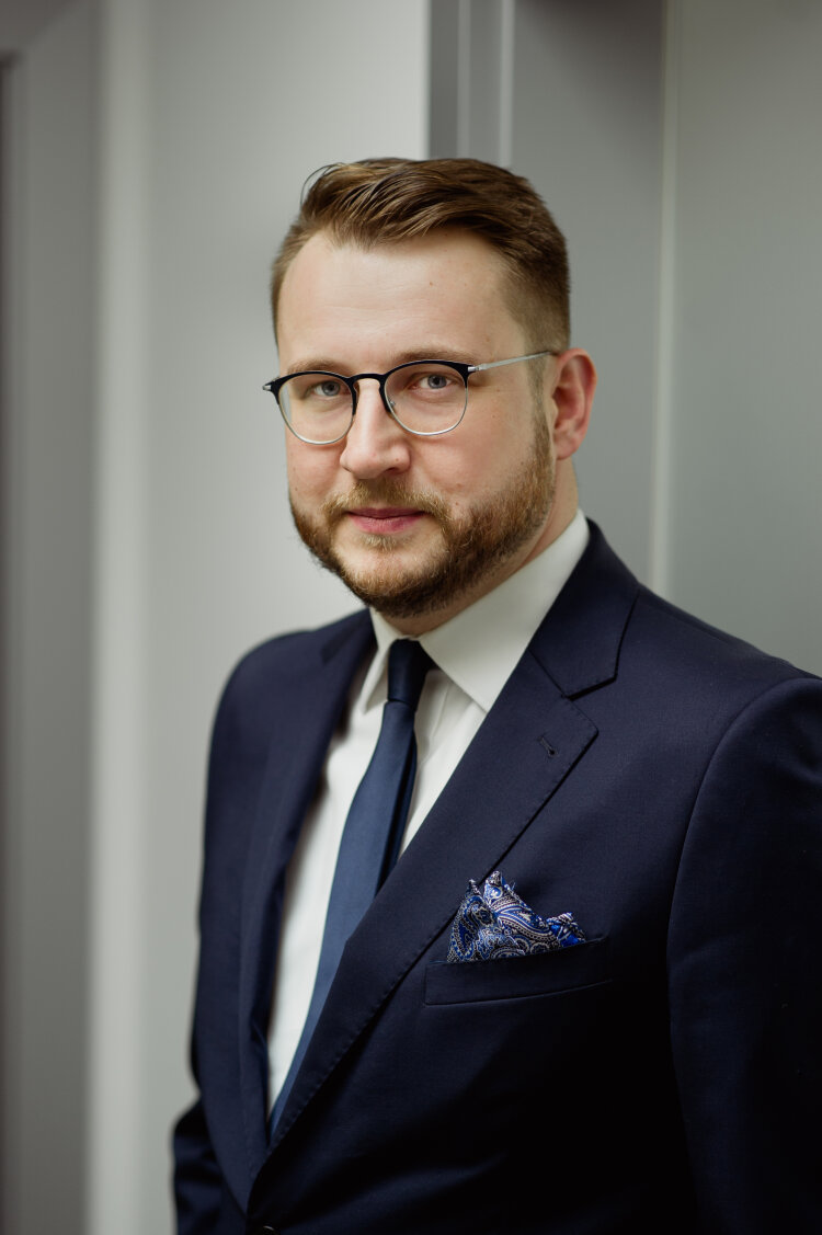 009-krzysztof-nowosielski-mlpolyolefins-portret-fotograf