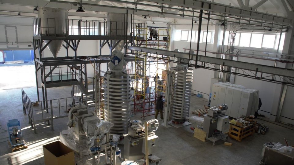 Installation of equipment at R&P Polyplastic Saratov polymer materials plant is completed by 20%