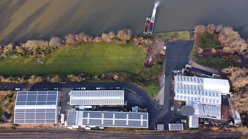 Regrind from engineering plastic residues: New workshop creates space for further expansion