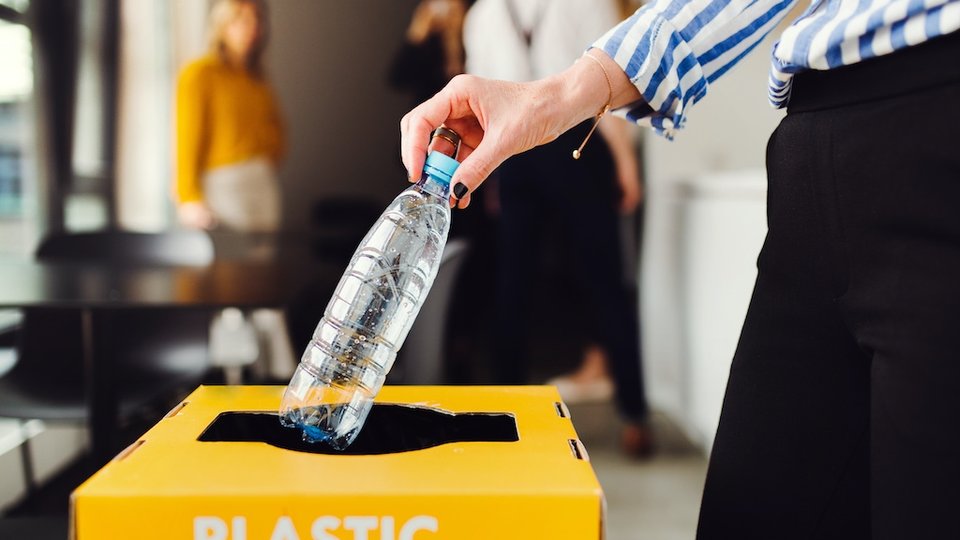 Powoli pęka bańka mitów o plastiku - wyniki badań