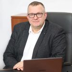 Trzy dekady pod znakiem...