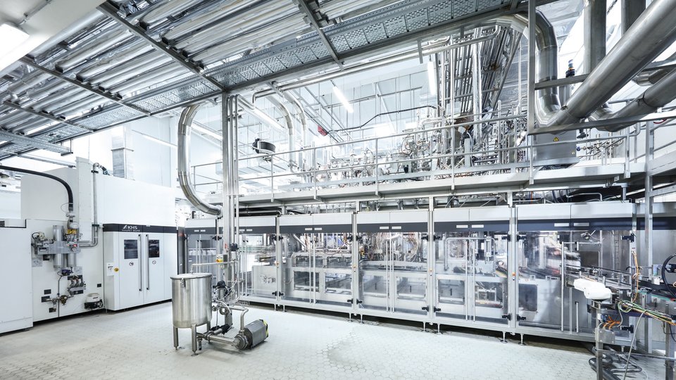 KHS presents future-proof line and packaging systems at Anuga FoodTec