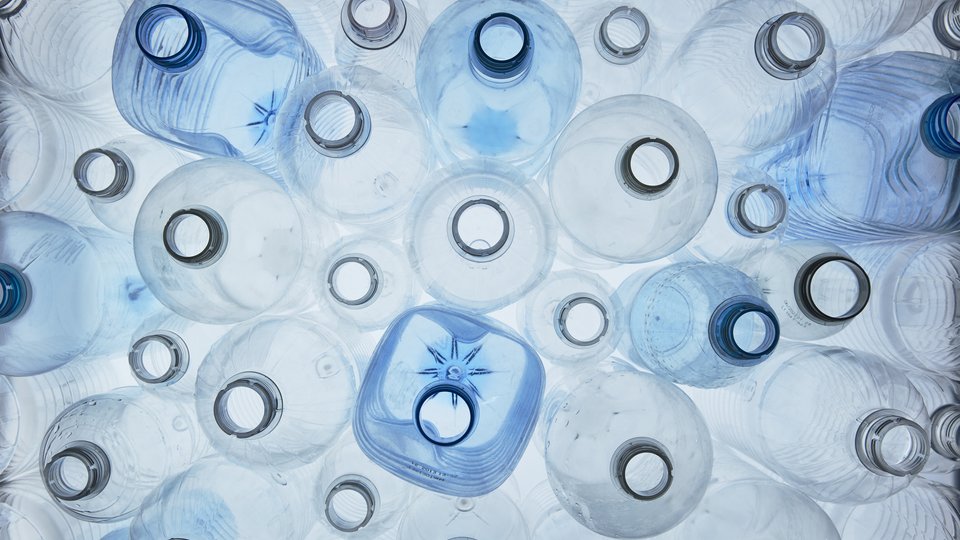 Breaking the bottlenecks of recycled plastic content
