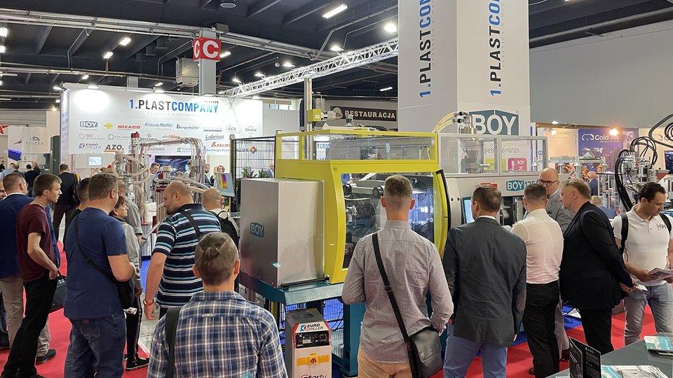 Plastpol - a success for BOY. Vertical machine in the focus of visitors  