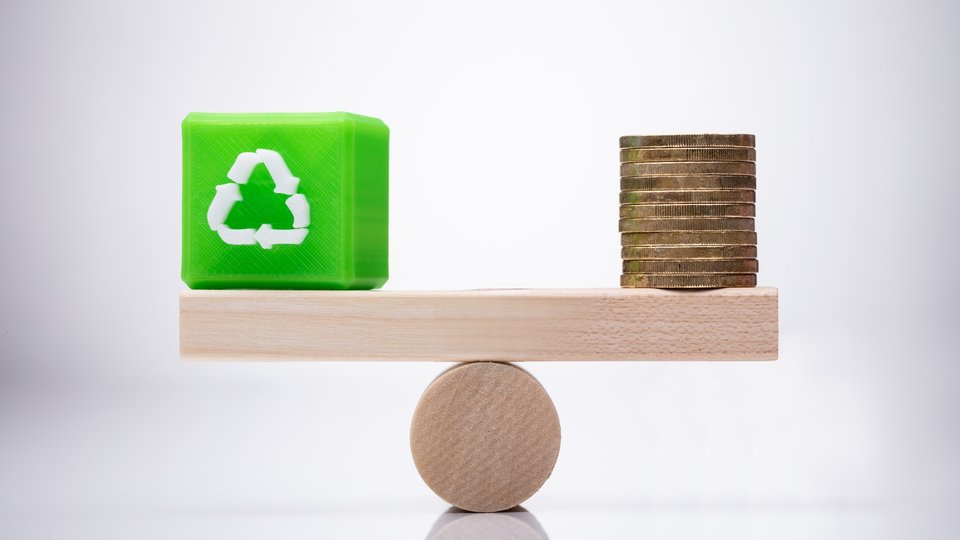Recykling tworzyw sztucznych: jak zrównoważyć podaż i popyt?