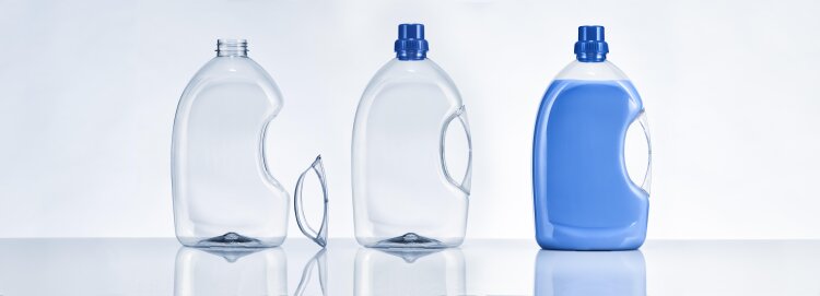 pet-bottle-with-glued-in-handle