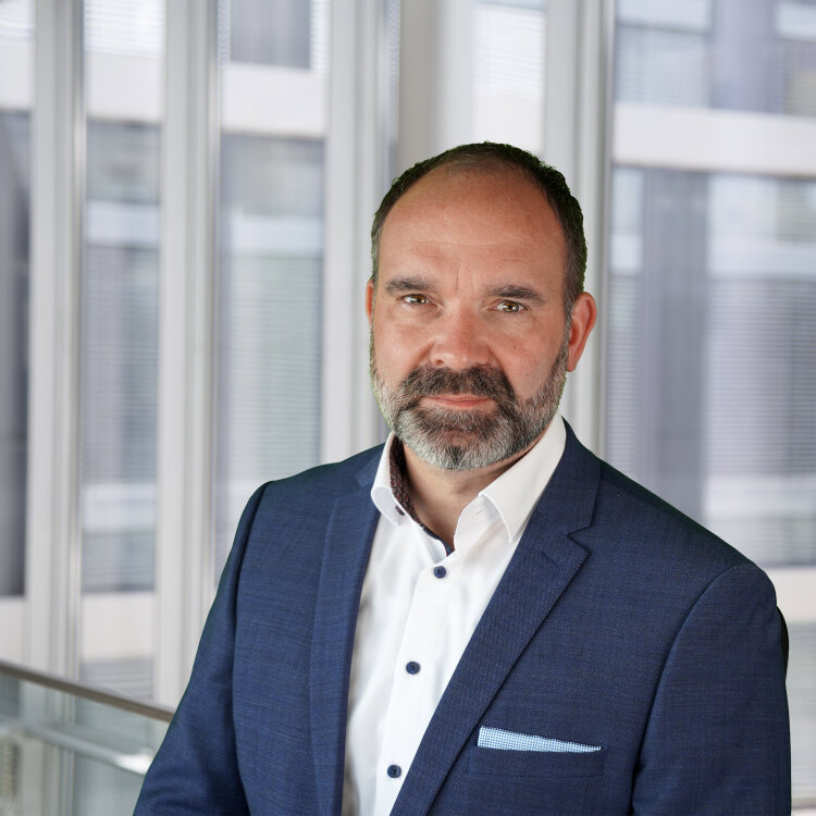 2022-12-joerg-furhmann