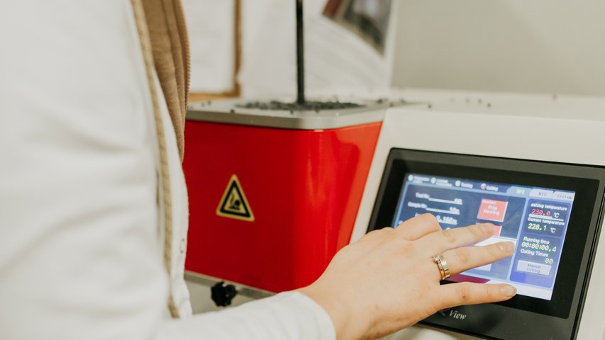 Laboratoryjna precyzja w produkcji regranulatów