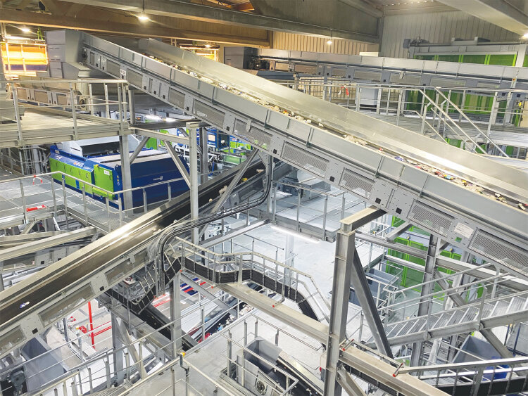 photo-03-prezero-sorting-plant-in-eitting