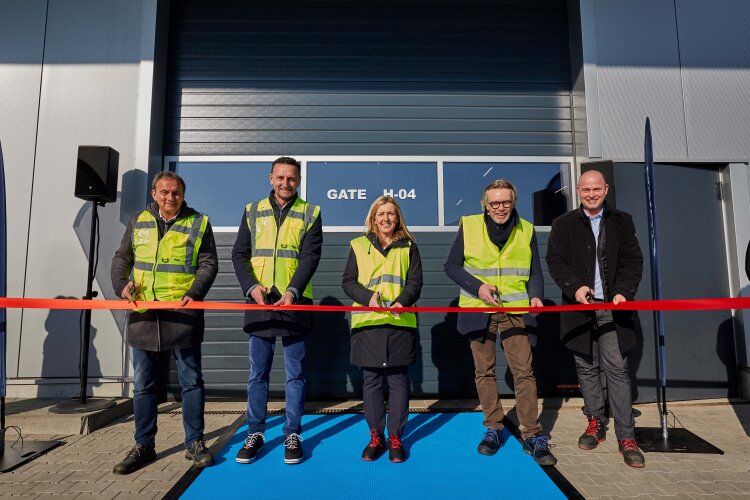 tomra-ribbon-cut-of-new-test-center