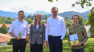 The Brückner Group and Ki