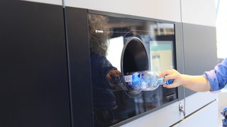 Droga od zużytej butelki 