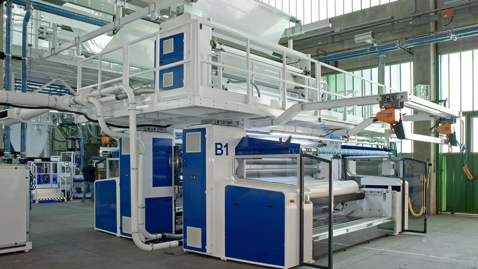 Colines launches the brand new Polyblown 5-layer POD line