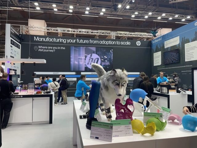 HP na Formnext 2023 przedstawia postępy w druku 3D z polimerów i metali