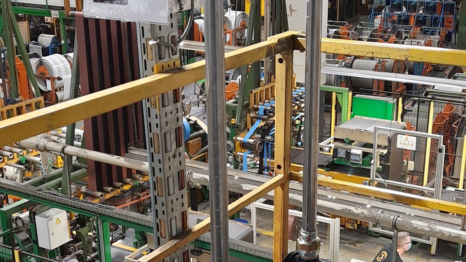 Rozwiązanie próżniowe dla bezpieczeństwa i zrównoważonej produkcji opon w Continental