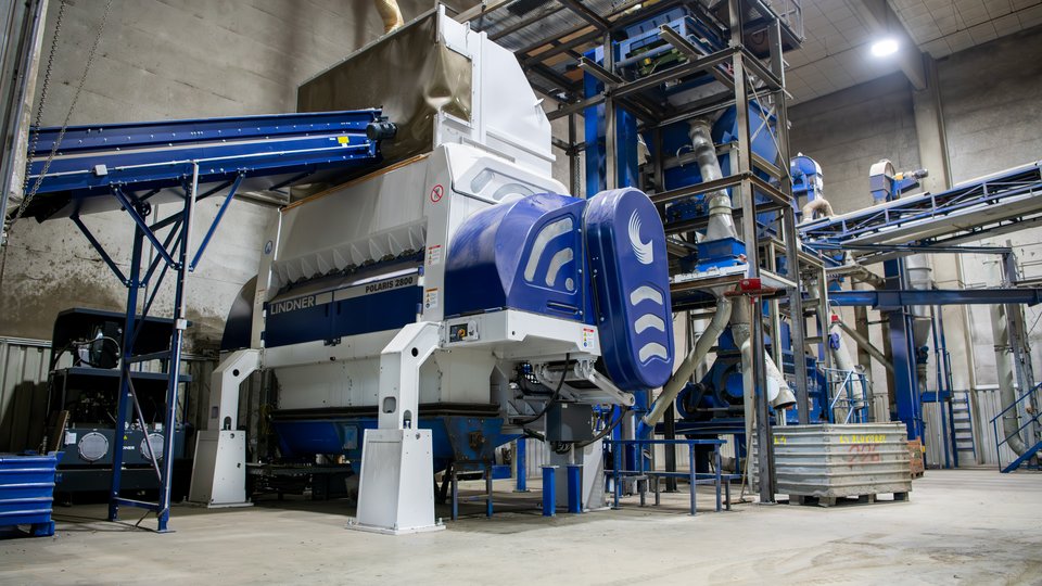 Efficient cable recycling with Lindner’s Polaris 2800