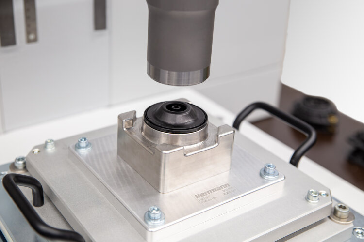 04-kaco-ultrasonic-welding-of-plastic-frame