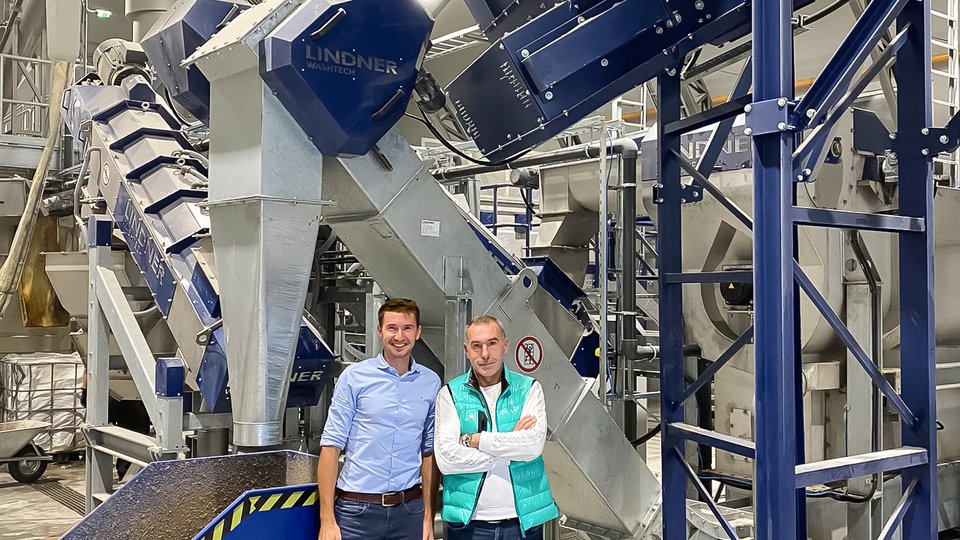Virginijus counts on Lindner’s shredding and washing expertise for Big Bag recycling