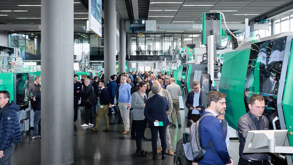 Full house – great atmosphere: Over 5,100 guests from all over the world flock to Lossburg