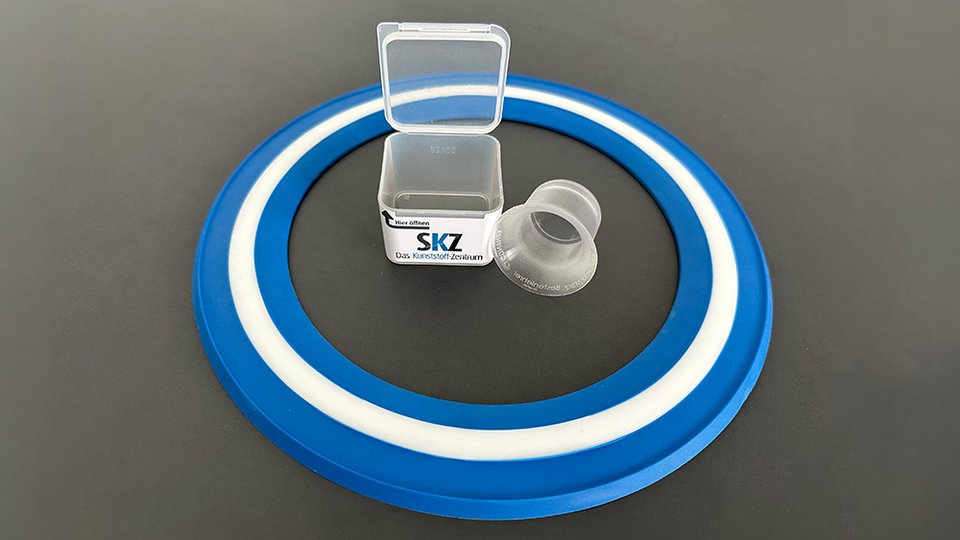 Frisbees and innovative watchmaker's magnifying glasses to take home