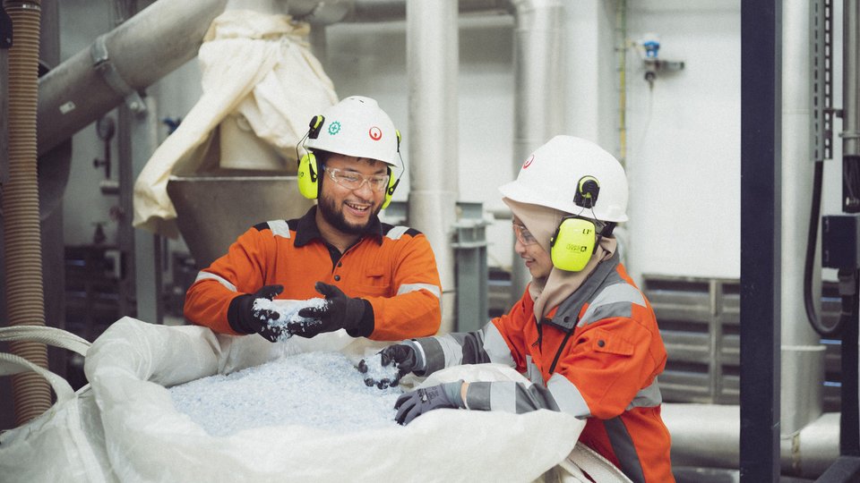 Veolia speeds up the integration  in Asia with its worldwide offer PlastiLoop