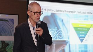 Walka z próbami dyskrymin