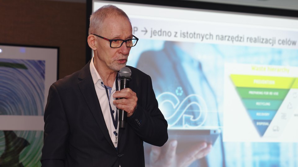 Walka z próbami dyskryminacji tworzyw to nasza rola