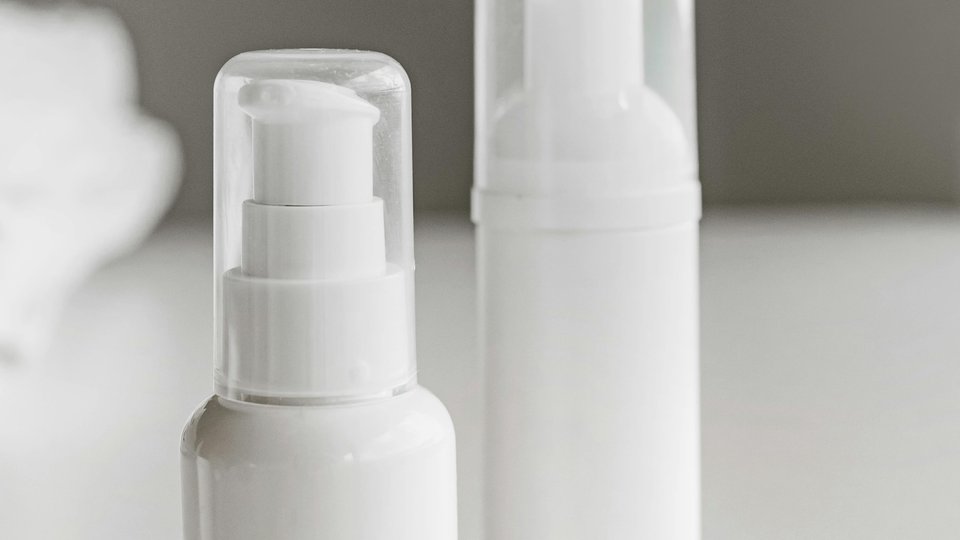 RecyClass updates recyclability evaluation protocols and design
